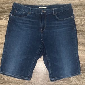 Women’s Levi’s Bermuda Short Jeans